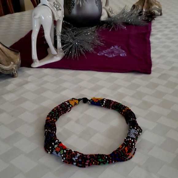 Hand beaded Native American necklace. - Picture 1 of 5